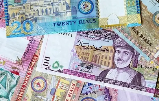 تقييم الراتب والمزايا الوظيفية في عُمان