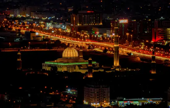 ثبت شرکت در عمان برای فعالیت تجاری در مناطق آزاد یا سرزمین اصلی 3 راه اندازی یک تجارت در سرزمین اصلی چندین مزیت دارد: مزایای راه اندازی شرکت در مناطق آزاد عمان