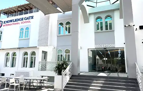  تصویری از نمای ساختمان مدرسه بین‌المللی Knowledge Gate